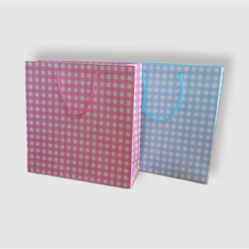 

Paperbag pastel motif kotak-kotak 21x8x22cm