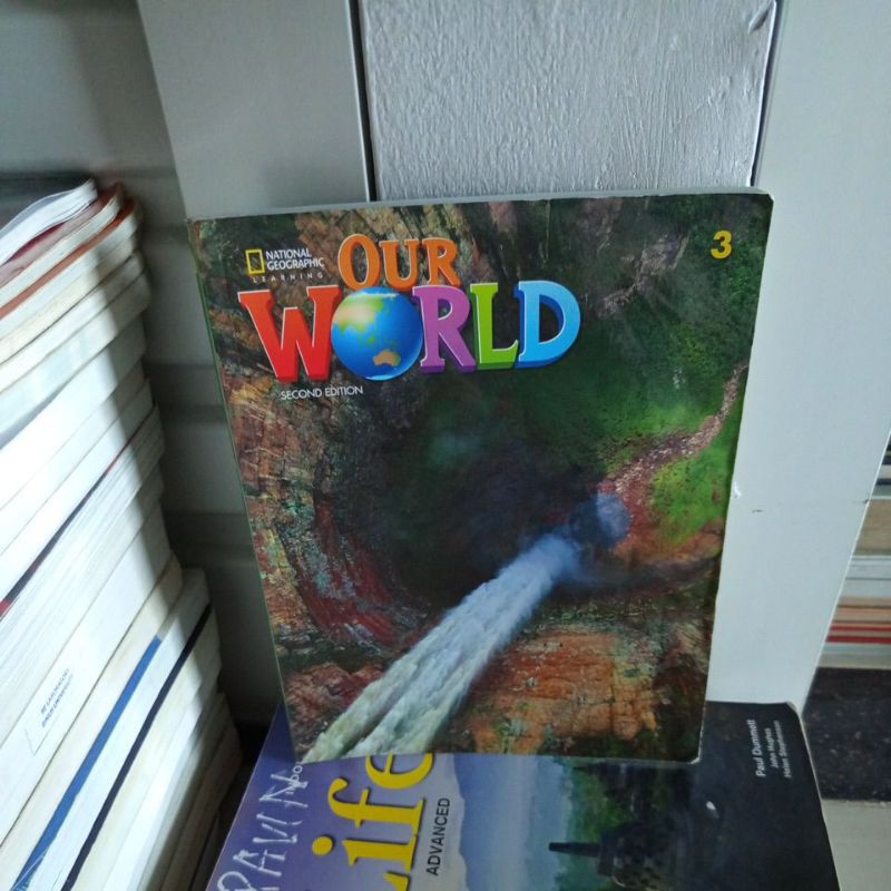 

buku outworl students book National Geographic learning