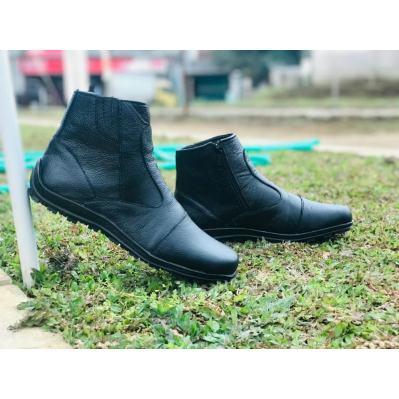 Sepatu Boots Pria Pantofel Kasual Resleting Kulit Asli