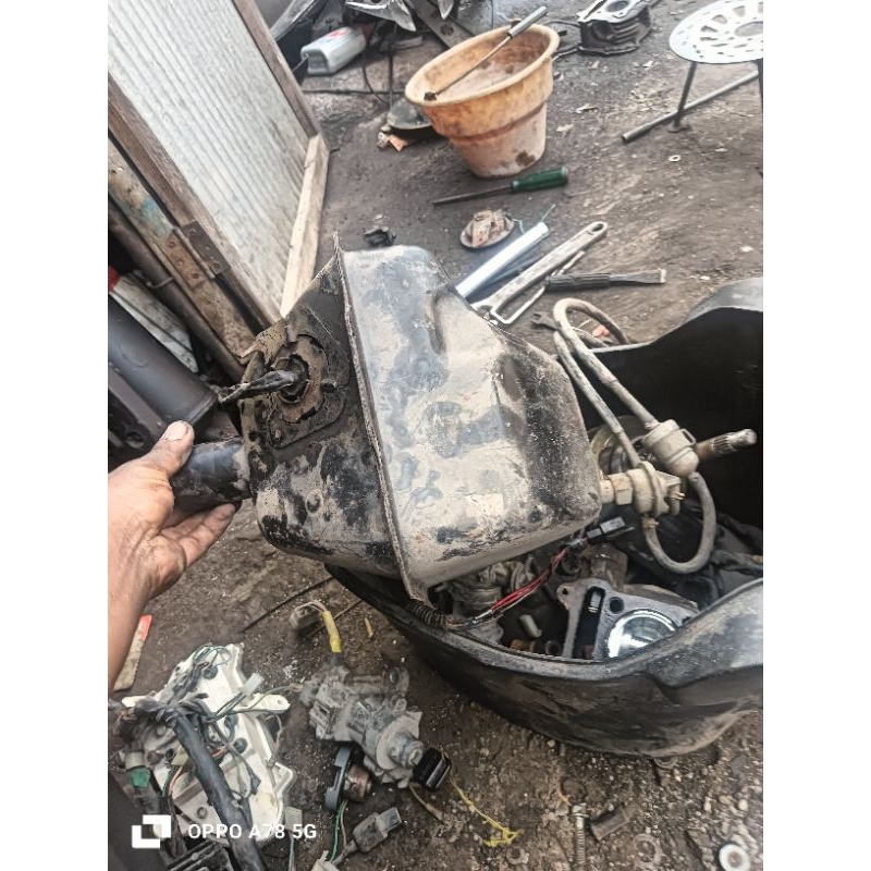 tangki bensin metica kymco belakang tusbol