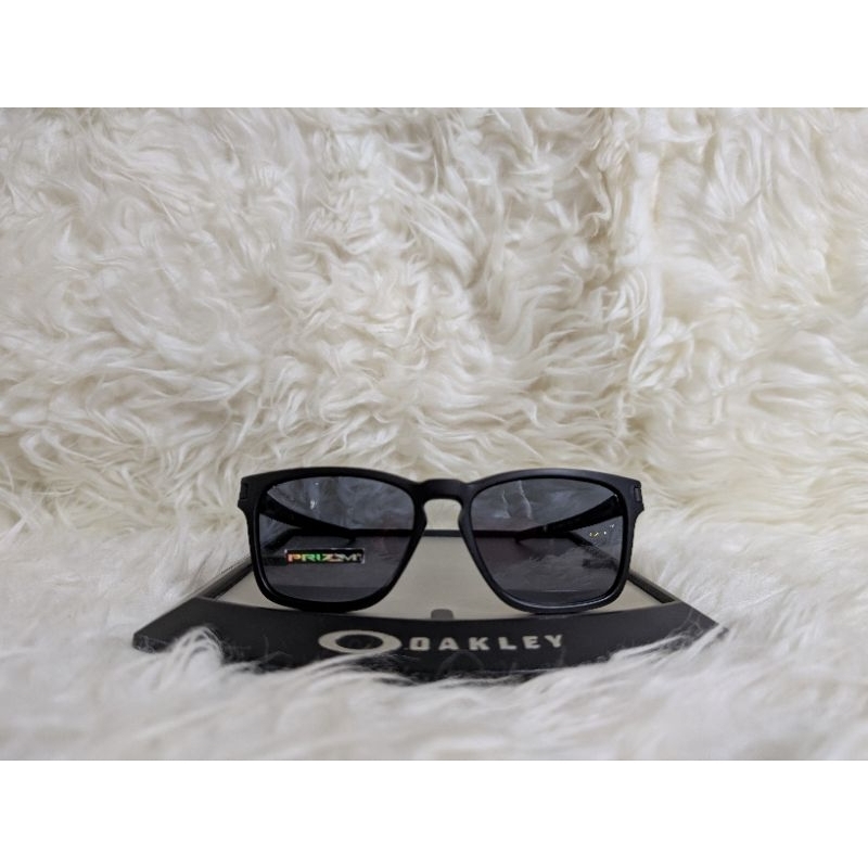 Kacamata Original Oakley Latch Sq Matte Black w/Prizm Grey 009358 - 13