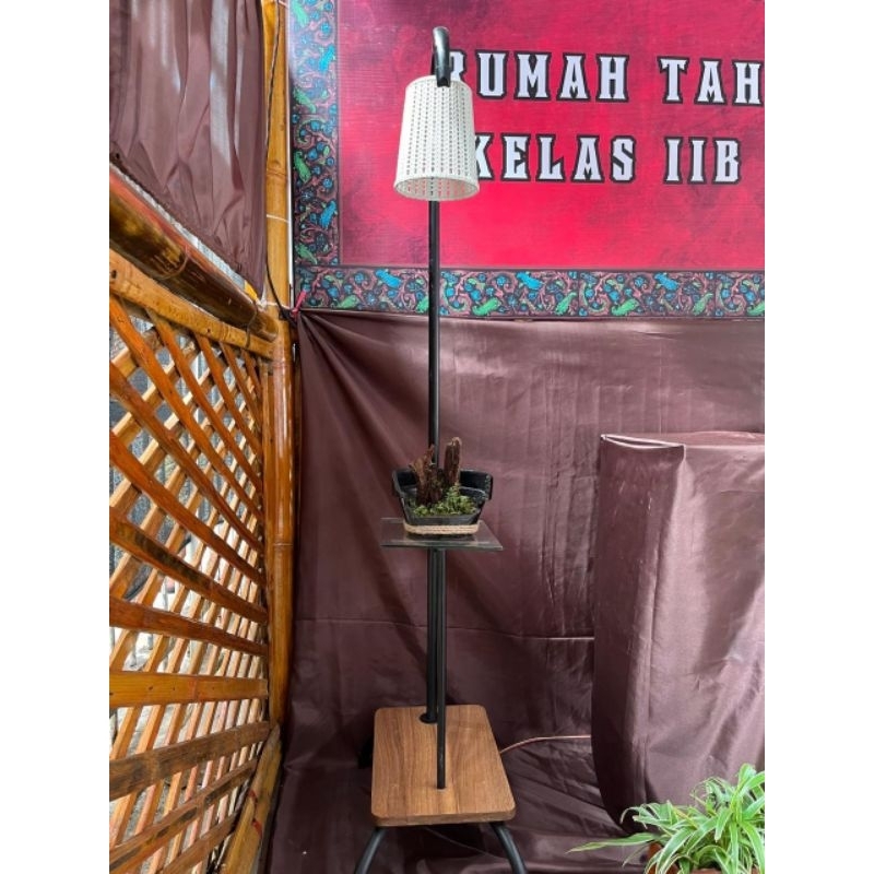 Kerajinan Tangan "Lampu"