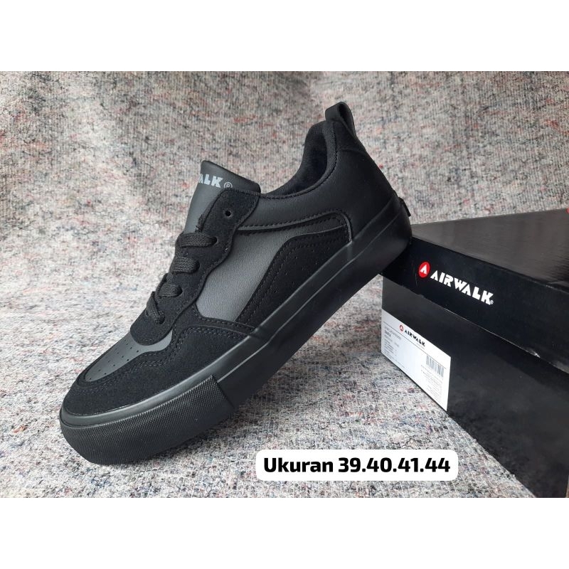 sepatu sekolah sneaker airwalk full black hitam polos original