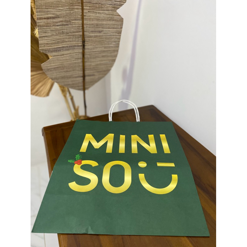 

Paperbag Paper Bag Miniso Edisi Natal