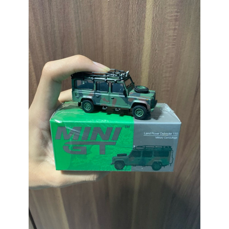 Mini GT Land Rover Defender 110 Military Camouflage