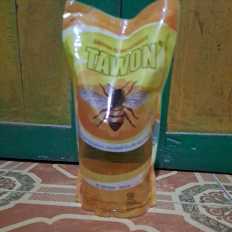 

minyak goreng cap tawon 900 ml