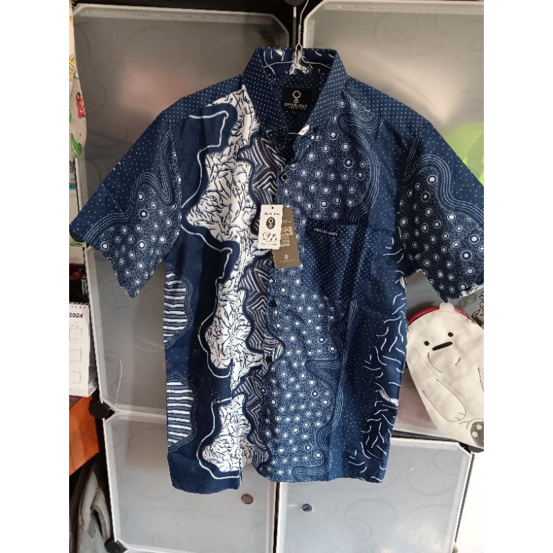 Kemeja Batik Pria Lengan Pendek Biru