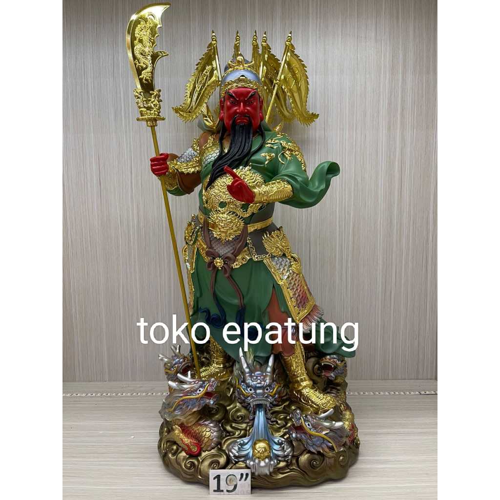 patung dewa kwan kung / kwan kong / kwan te  - 19 inch - fiber- 5 bendera - naga - 2 jari - pedang a