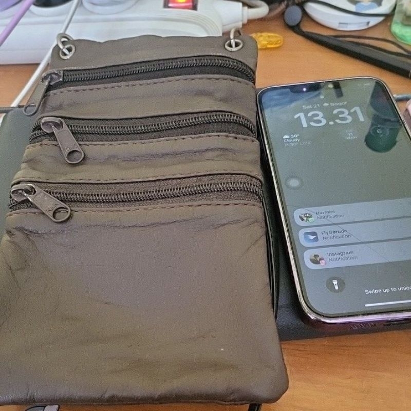 Sling HP Kulit Sapi Asli Preloved