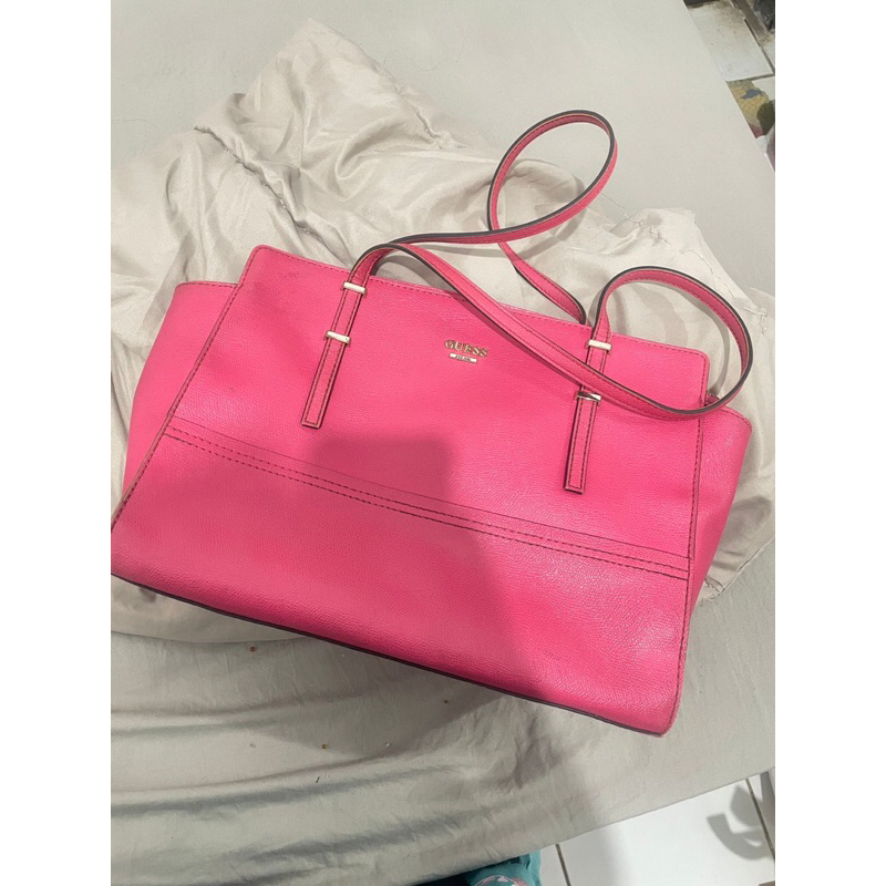 PRELOVED Guess shoulder bag shocking pink ORIGINAL