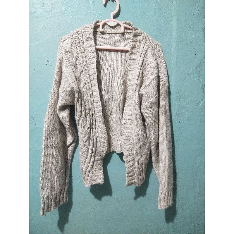 PRELOVED SWEATER RAJUT CROP
