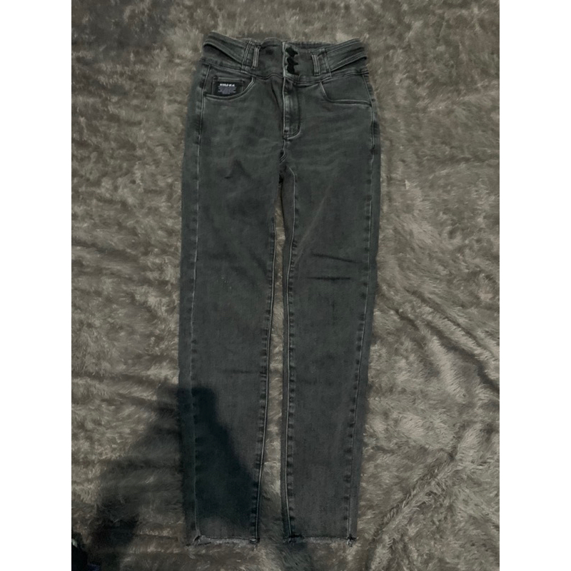 New Jeans Wanita Skinny Snow Black