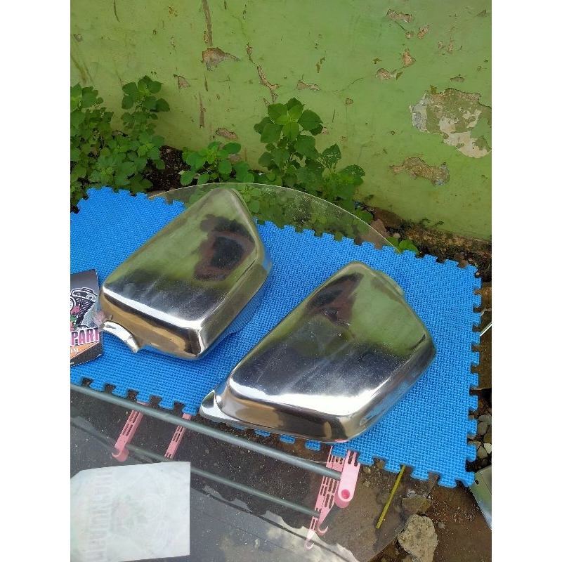 Tempong bok aki CB200 set kanan kiri,tutup bok aki cb200almini diral