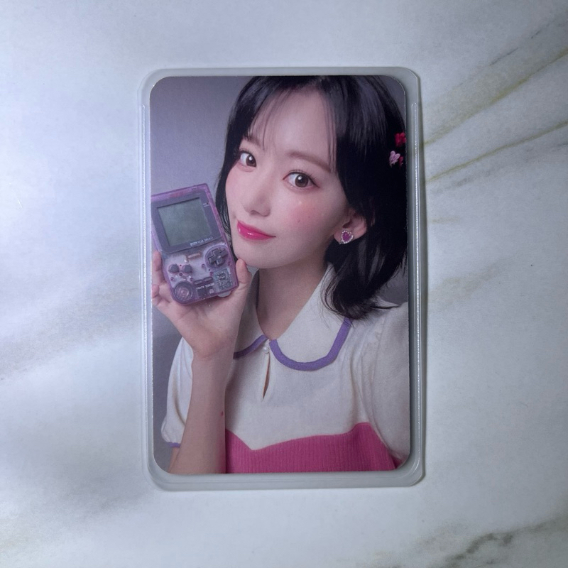Official Photocard PC Sakura IZ*ONE Sakura Gameboy Sakura Mainan Oneiric Diary