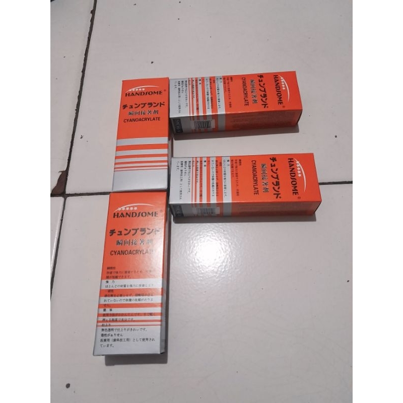 

Lem Korea HENSOME cyanoacrylate ISI 1 PCS