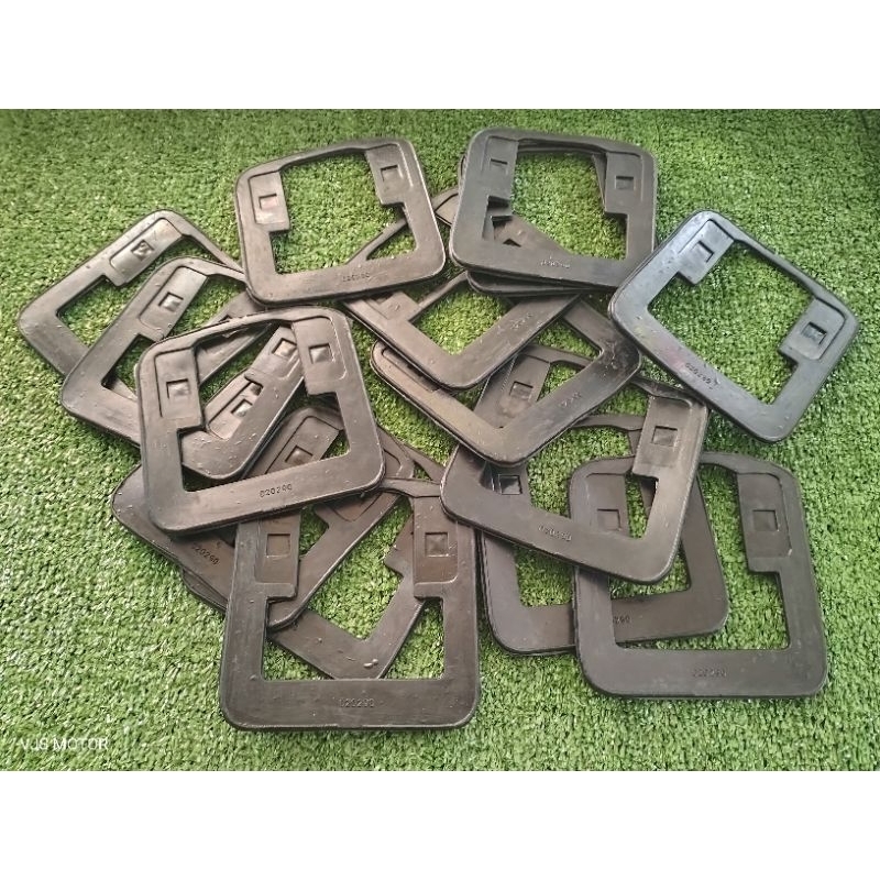 Karet Dudukan Stoplam Belakang Vespa Super-Sprint