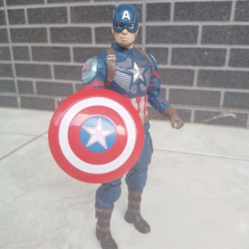action figure captain Amerika