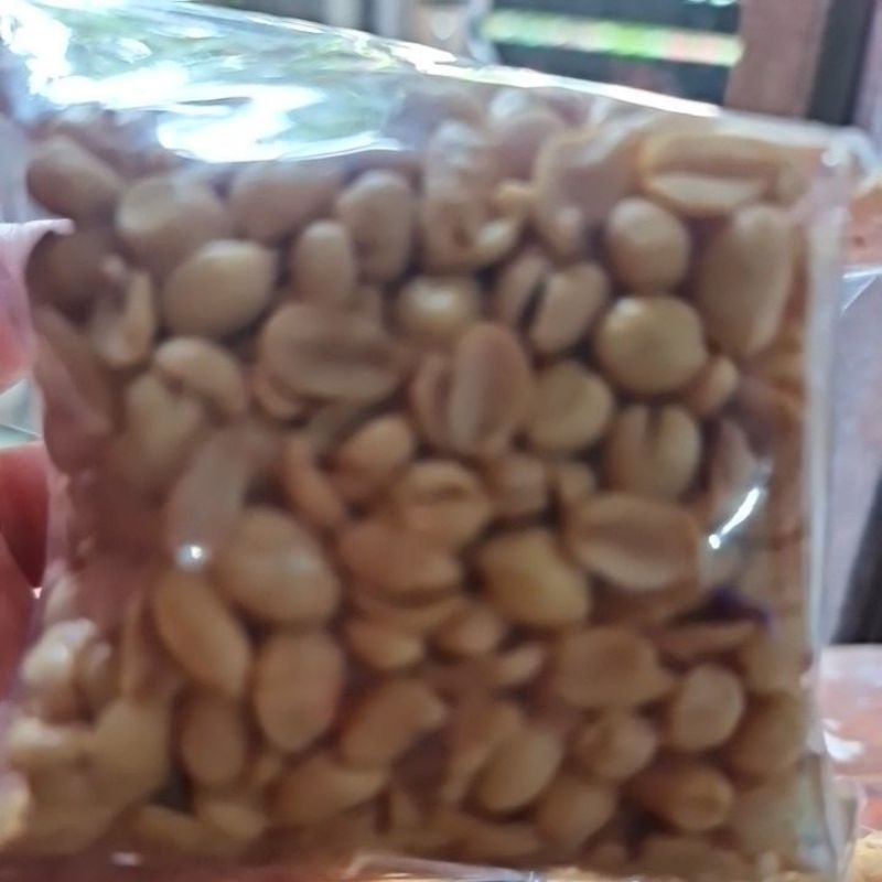 

ayu putri peanuts