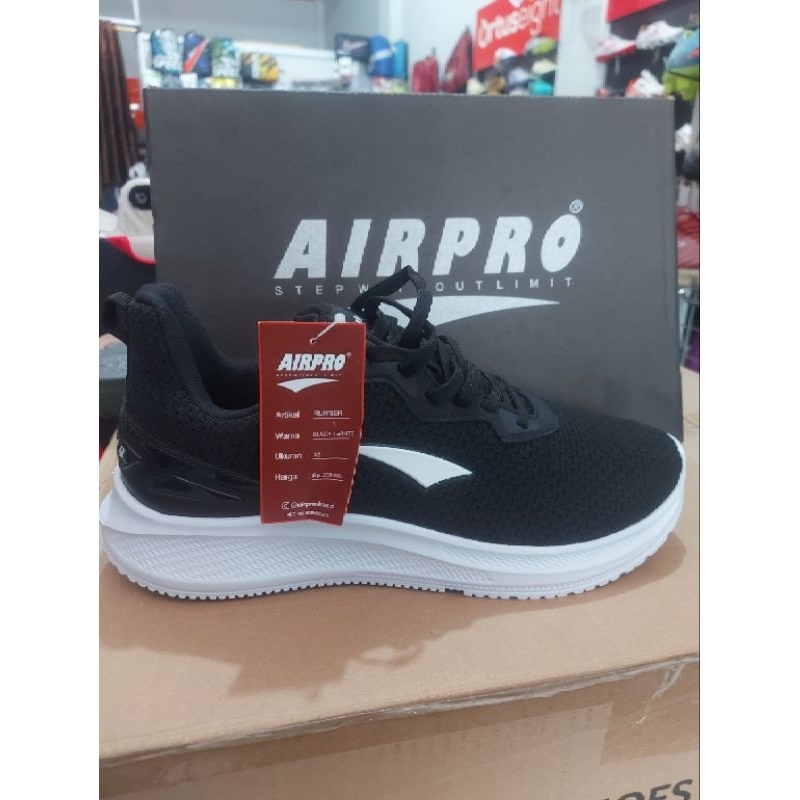 sepatu running air pro runner