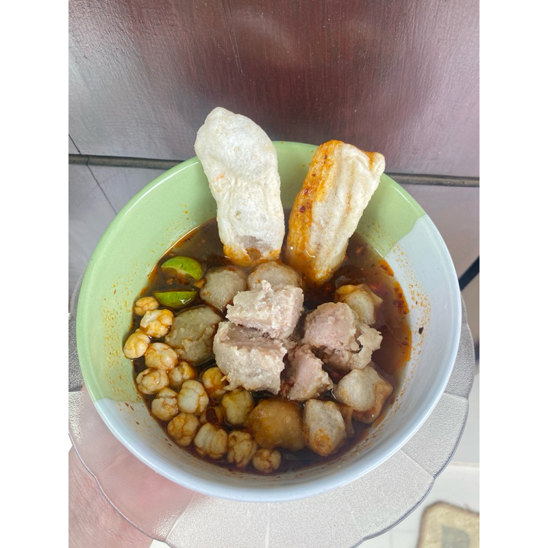 

BACIUR KRIBO BOCI NYONYA