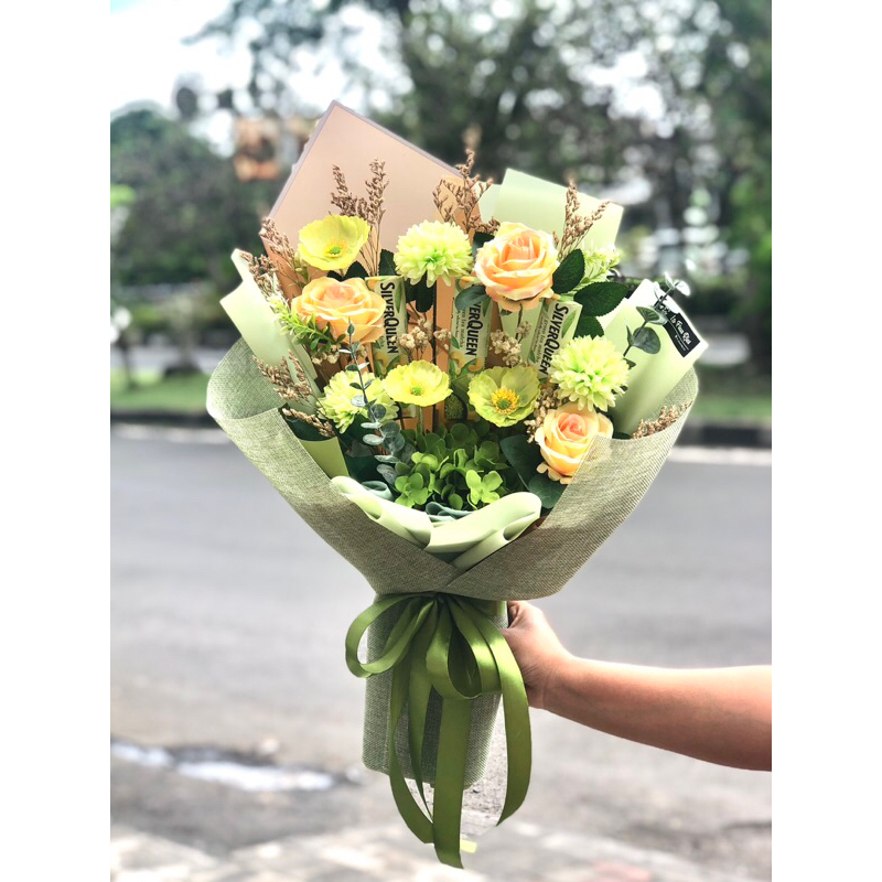 Bouquet Coklat Silver Queen / Buket Wisuda, Ulang Tahun, etc