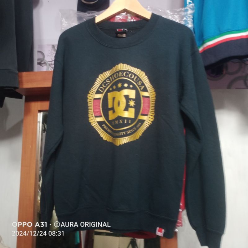 JAKET CN DC SECOND PRELOVED size LD 106 cm X P 65 cm