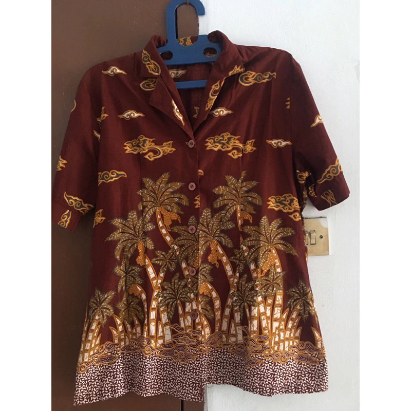 Preloved-Atasan Kemeja Batik Dewasa / Cewek