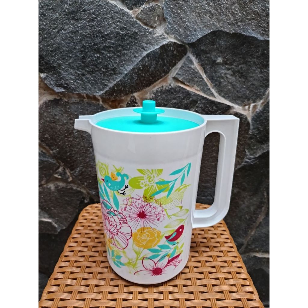 pitcher 2L tupperware/ teko air minum