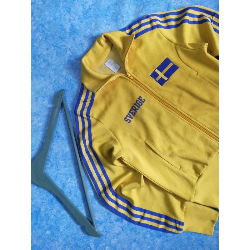 Tracktop Swedia dan Brazil