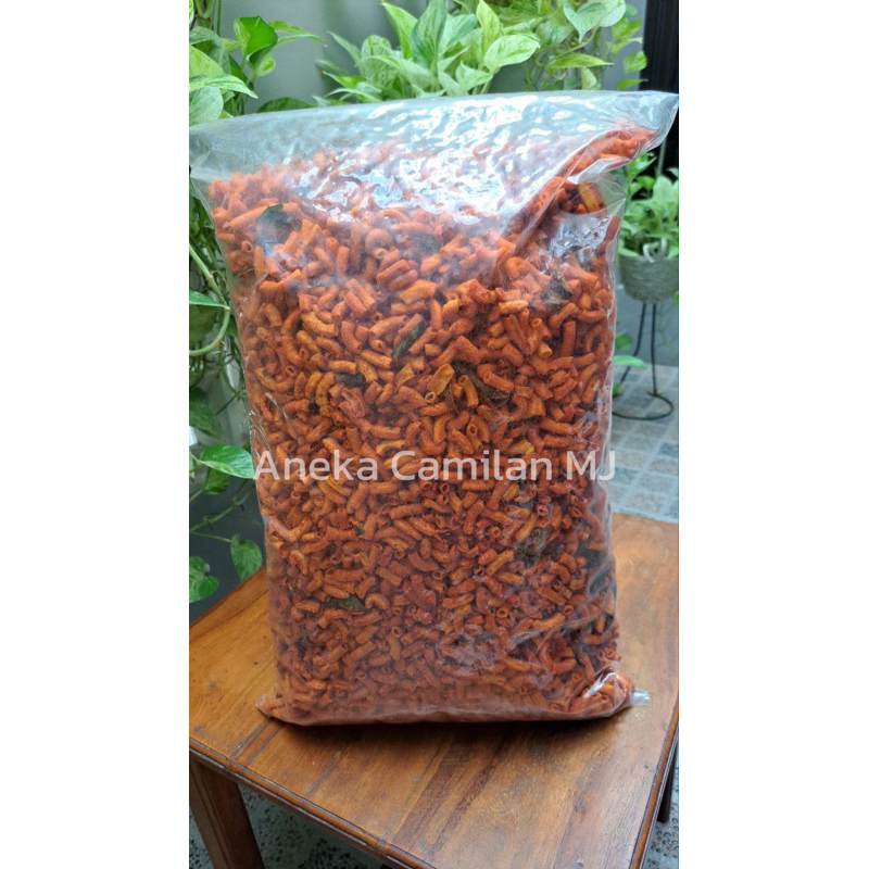 

Makaroni Pedas Daun Jeruk | Aneka Camilan | Snack Makaroni Pedas