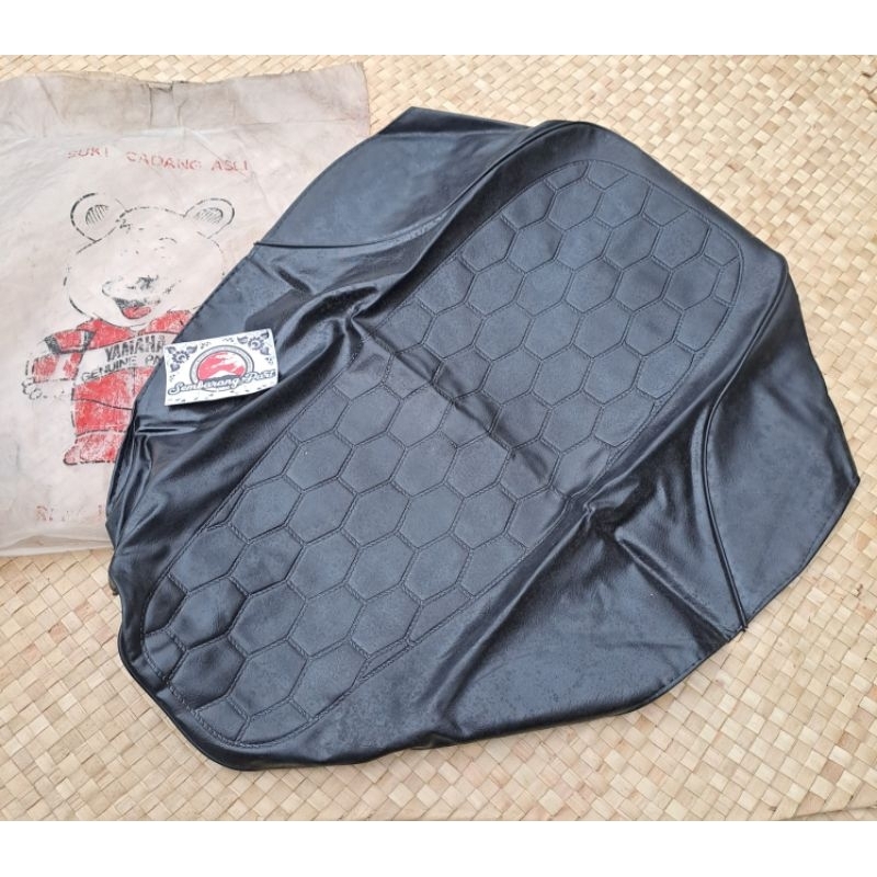 COVER KULIT JOK YAMAHA RS100 RS 100 ORIGINAL NOS JAPAN