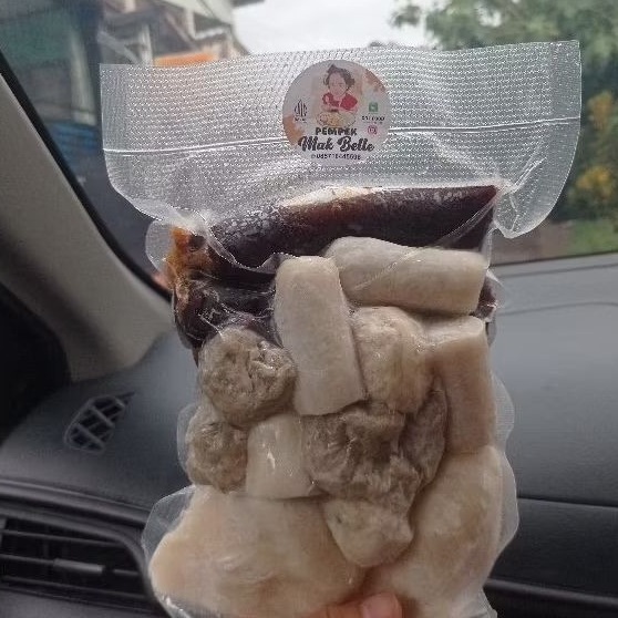 

Paket Pempek sedang2 , mini mix 12