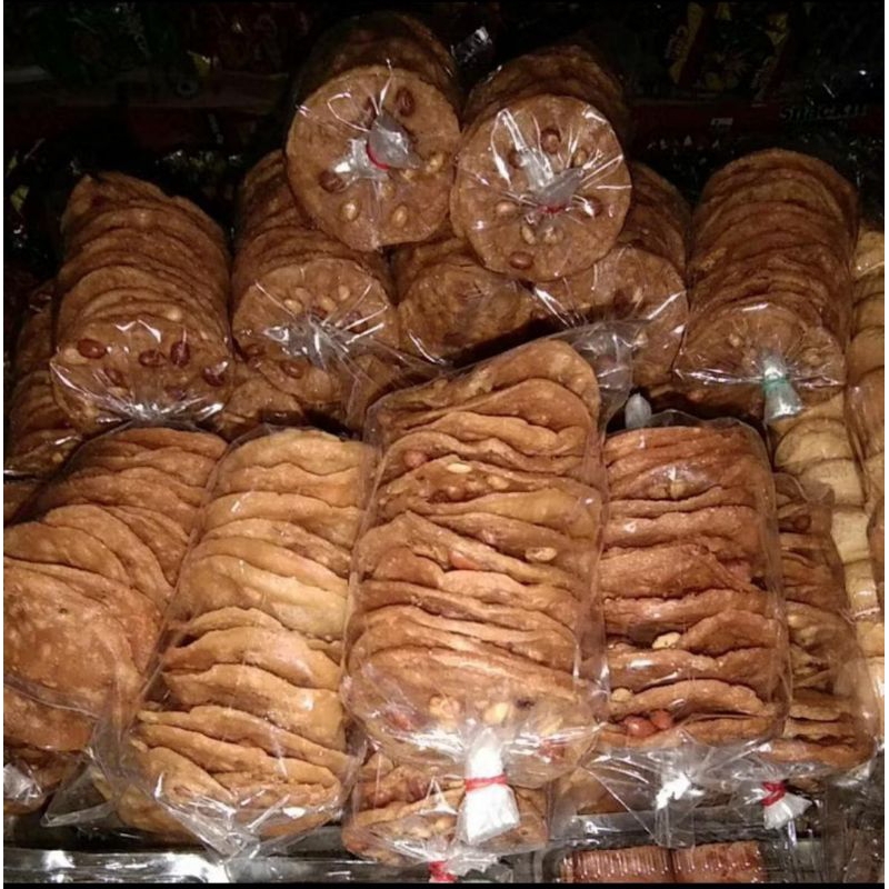 

PEYEK KACANG TANAH / KELEDAI 1BUNGKUS ISI 12PCS