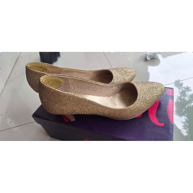 preloved heels Fioni (payless)