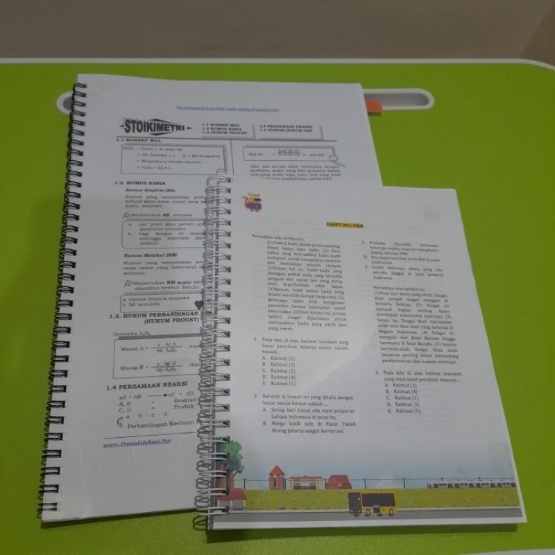 

Jilid Buku Spiral max 80 lembar/160 halaman