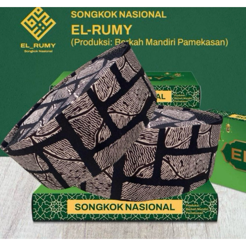 SONGKOK NASIONAL BATIK TULIS KOTAK-KOTAK EL_ RUMY MADURA