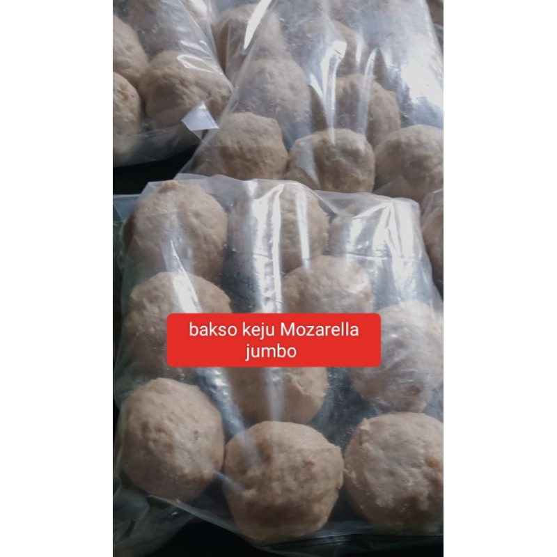 

Bakso keju jumbo / bakso Mozarella jumbo / meleleh sedap gurih hrga 9000/ PC .