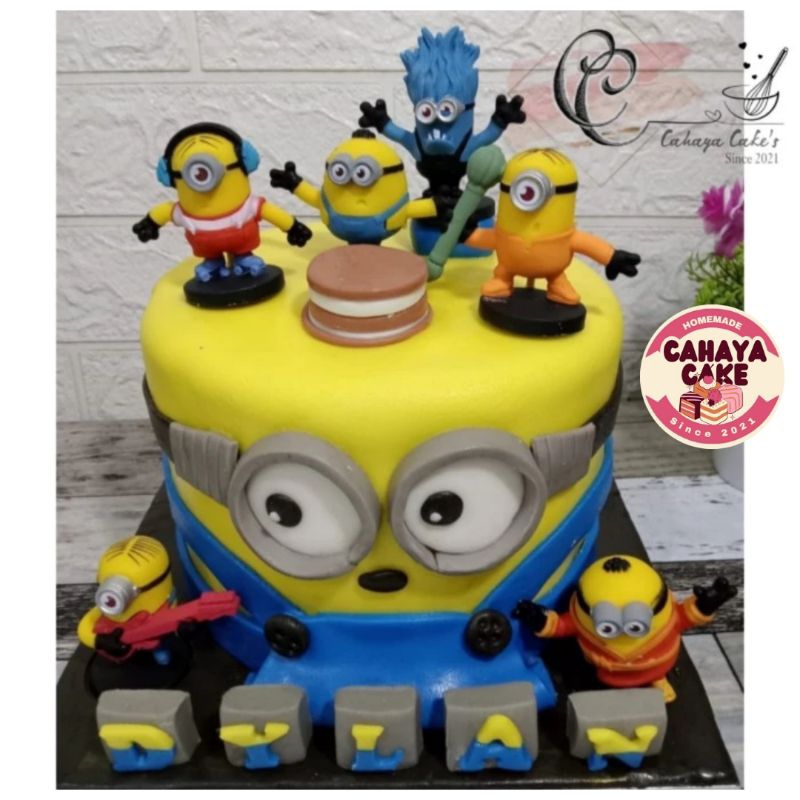 

Minions Rush Cake / Kue Ulang Tahun Minions / Kue Ultah Custom