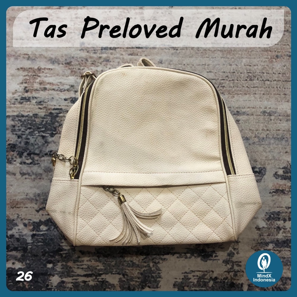 Tas Wanita Preloved Warna Putih (White) (Preloved/Second/Bekas)