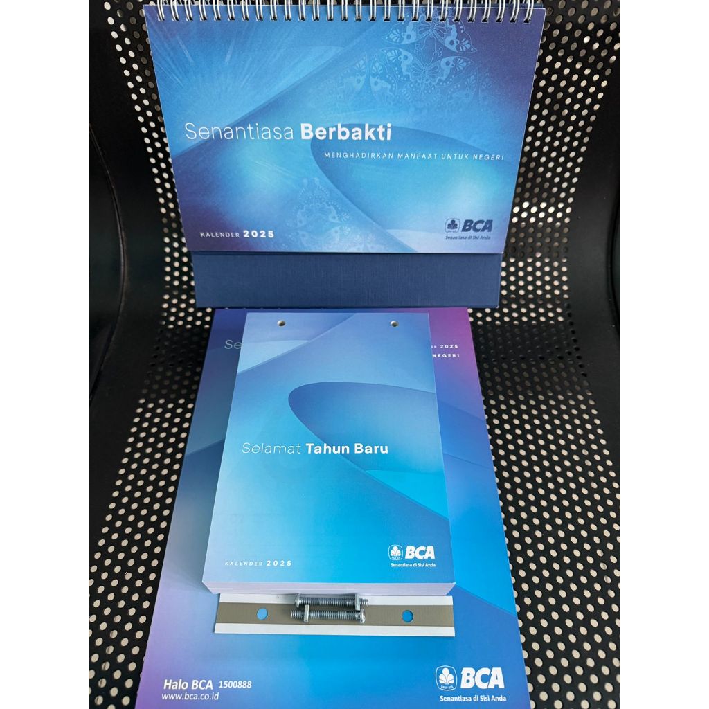 

KALENDER HARIAN + BULANAN BCA 2025 (KALENDER ASLI ORIGINAL DARI BANK BERSANGKUTAN)
