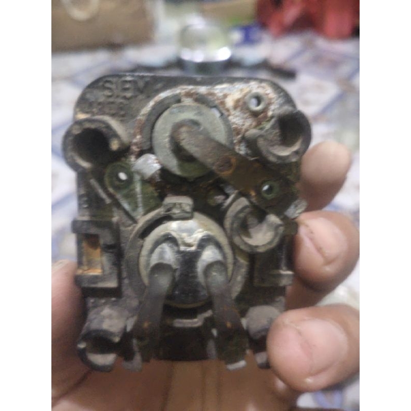 kedudukan lampu siem vespa super sprint