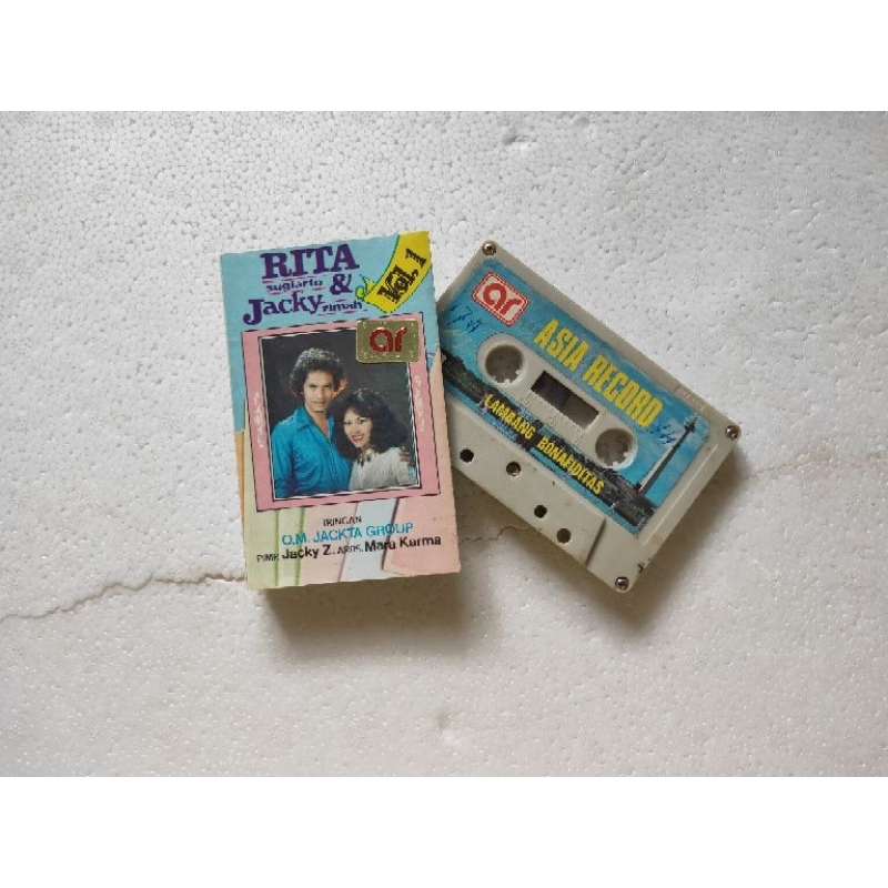 kaset pita dangdut RITA SUGIARTO dan JACKY ZIMAH  vol 1