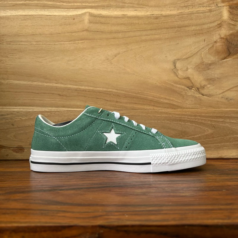 Sepatu Sneakers Pria Converse One Star Pro Admiral Elm/White/Black