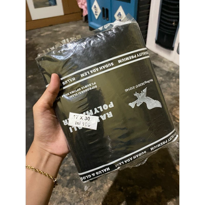 

Plastik packing polymailer 17*30 isi 100 pcs