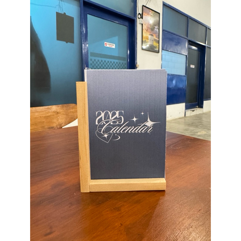 

Kalender Meja 2025 Aesthetic