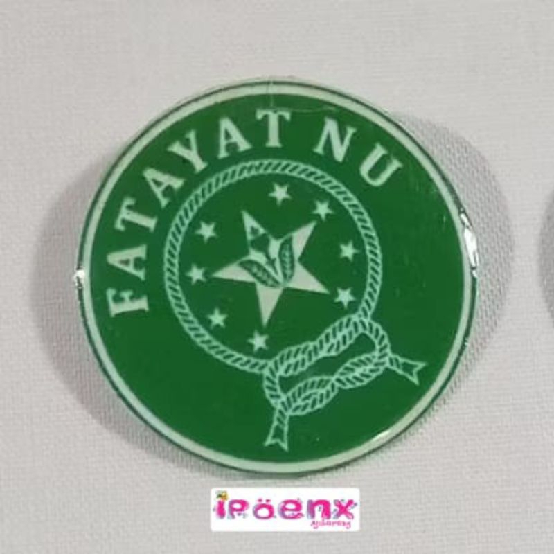 PIN FATAYAT DAN PIN MUSLIMAT KOTAK/BULAT
