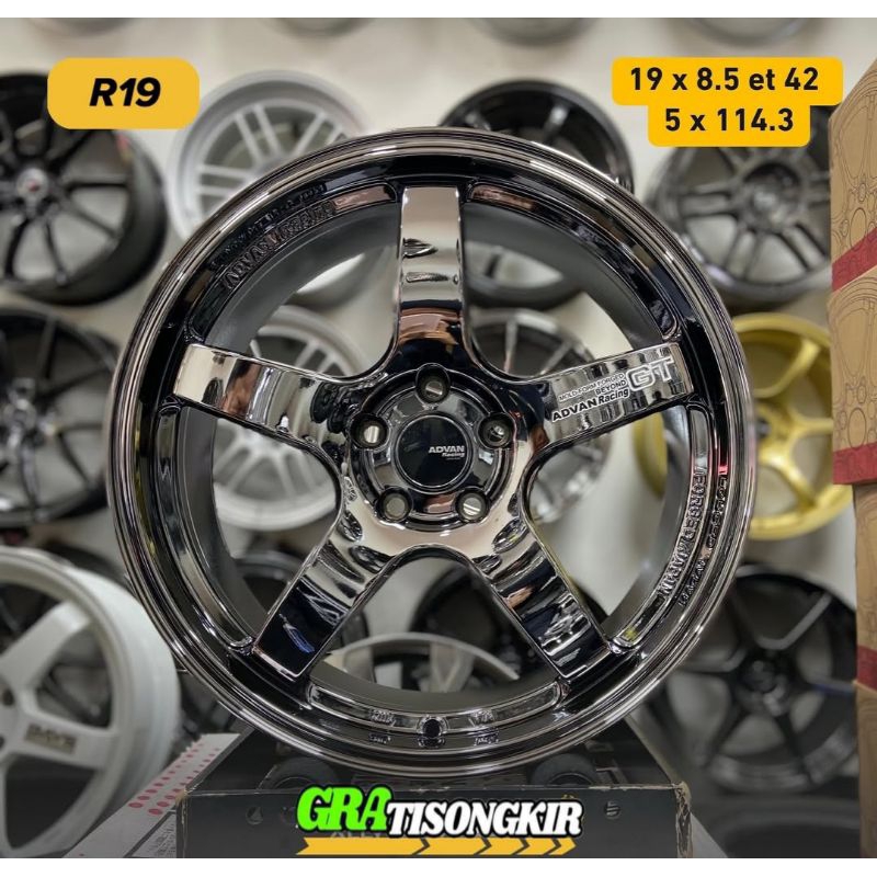 velg mobil ring 19 ADVAN GT LEBAR 8,5 ET 42 velg racing r19 velg mobil racing Innova Reborn Venturer