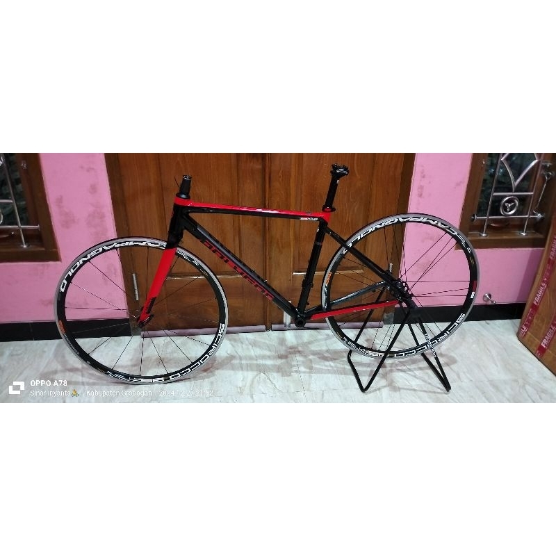 Framesett Polygon Stratos S3