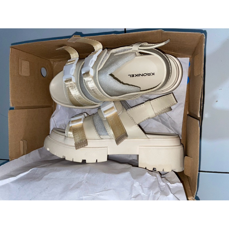 kronikel chiyo sandal tali