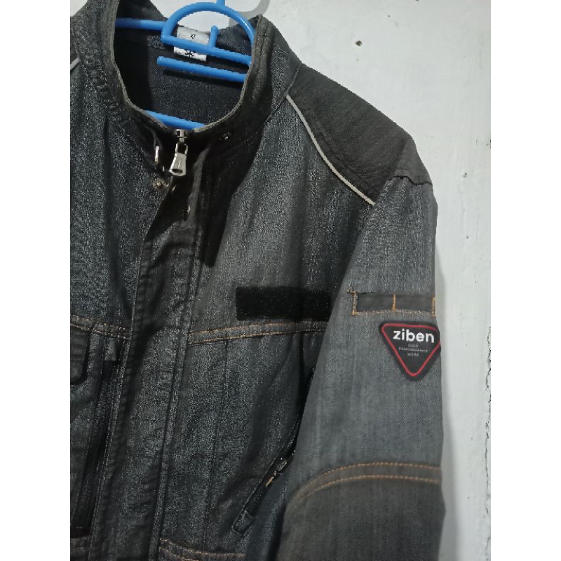 Jaket denim Brand Ziben